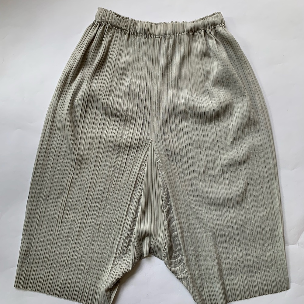 PLEATS PLEASE Issey Myake Graphic Print Pant - Picture 9 of 15